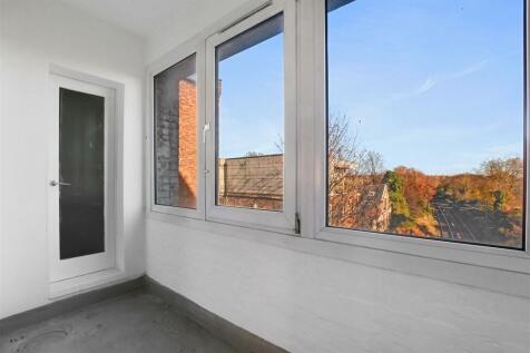 13-1640GCWT -  Unit 6 Bridge House - Reception 8- 