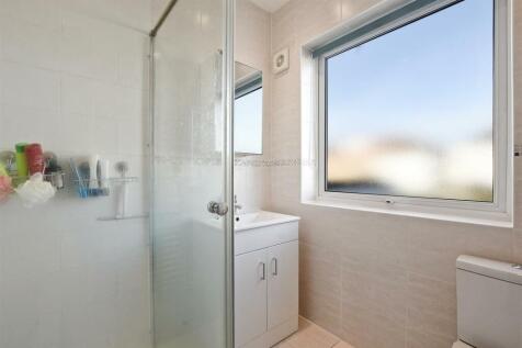 13-0221GCWT - 9 Leigh Gdns - Shower -Original (6).