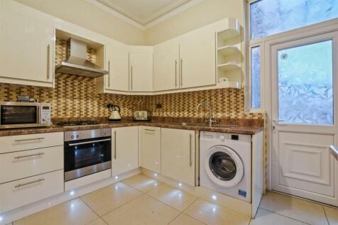 10-ded9GCWT - GFF 37 Lushington Road - Kitchen 3 -