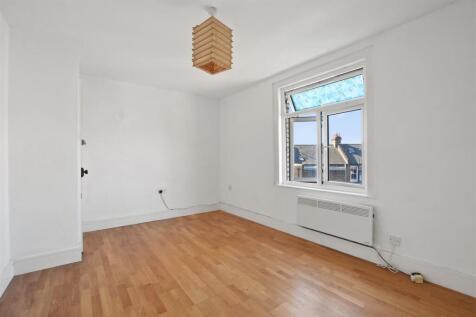 13-d2e6GCWT - Flat C 4-6 Chamberlayne Road - Recep