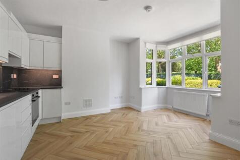 14-8ccbGCWT - 84 Longstone Ave - Reception -Origin
