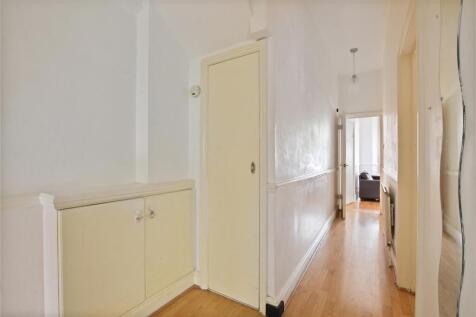 10-76caGCWT - GFF 121 Purves Road - Hall -Original