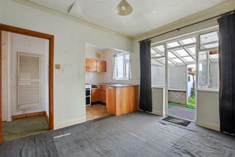 10-4f16GCWT - 208 Portland Crescent - Diner -Origi