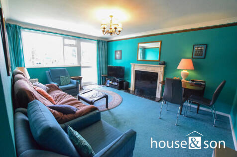 lounge angle 2