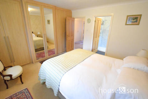 Bedroom 2.2