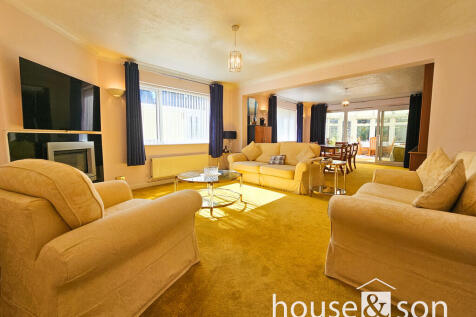 Lounge long shot
