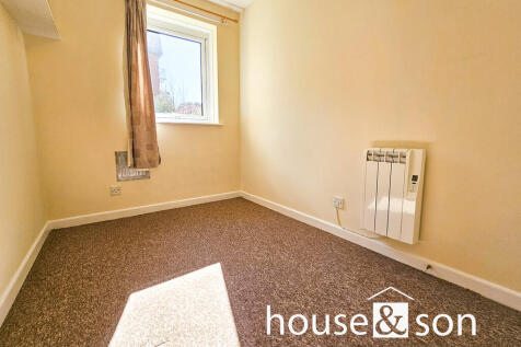 Second bedroom