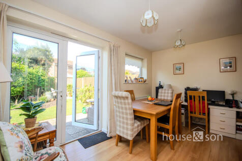 DiningArea1