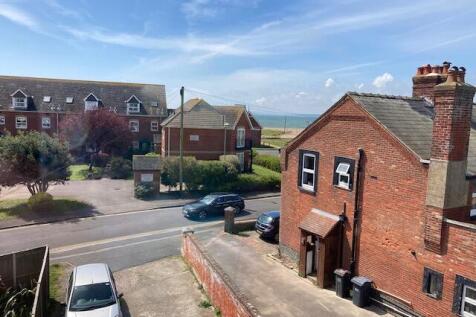2 bedroom maisonette for rent
