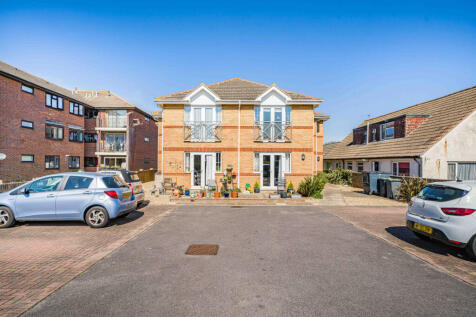 South Facing 2 Bedroom Flat