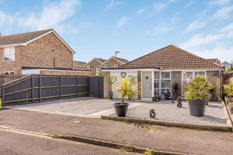 Beautiful 2 bedroom bungalow