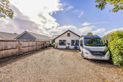 Extended and modernised to a high standard in sou