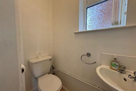 Cloakroom/wc