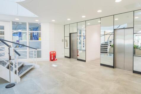 Atrium18.jpg