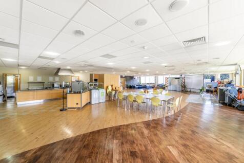 Pyramid Close  Weston Favell119.jpg