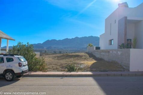 Plot with views