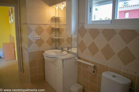 En suite bathroom