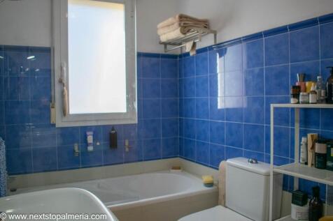 En suite to master