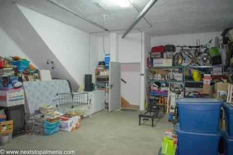 Garage &amp; under build