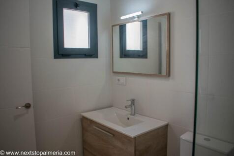 En suite bathroom