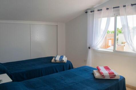 Second bedroom