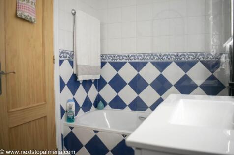 En suite bathroom