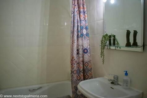 En suite to master