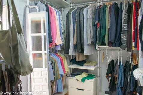 Walk-in wardrobe