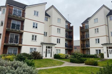 Allocated Car Park &amp; Grounds