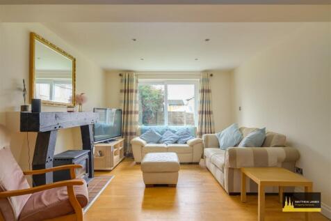 Lounge / Dining Room