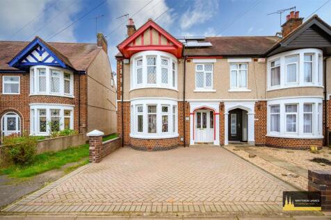 Front Garden / Parking