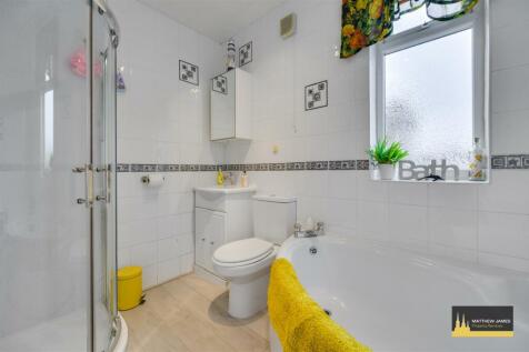Family Shower Room