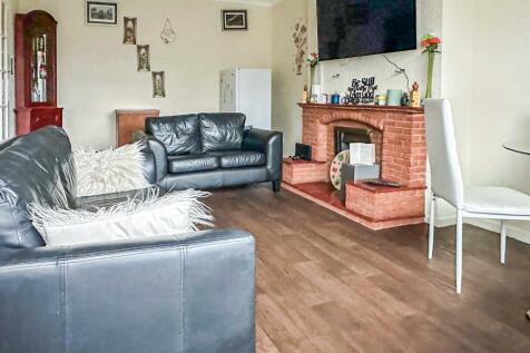 Lounge Dining Room