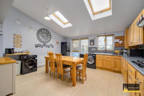 Open Plan Kitchen Dining Room