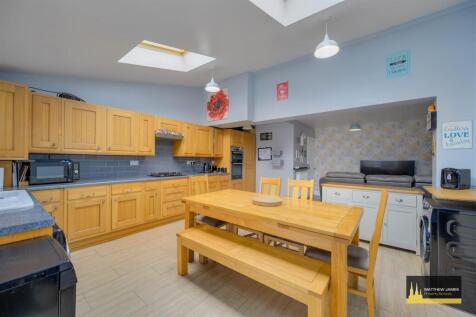Open Plan Kitchen Dining Room
