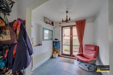 Front Hall / Boot Room