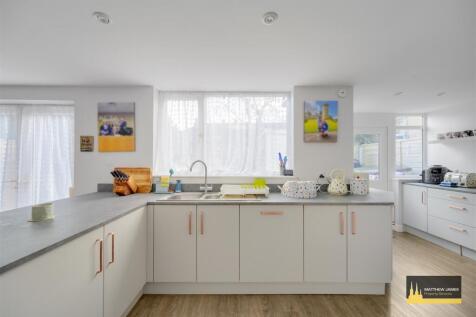 Open Plan Kitchen Dining Room