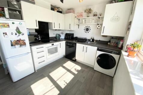 Kitchen / Living Room