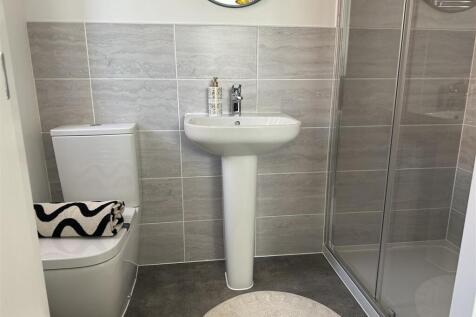 Master En-Suite