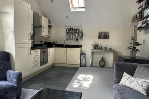 Open Plan Kitchen / Dining Room