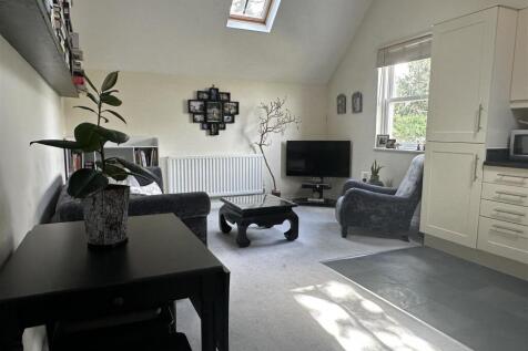 Open Plan Kitchen / Dining Room