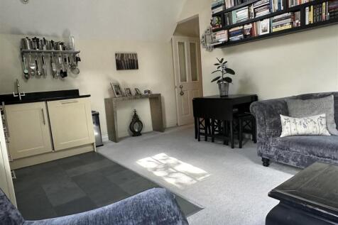 Open Plan Kitchen / Dining Room