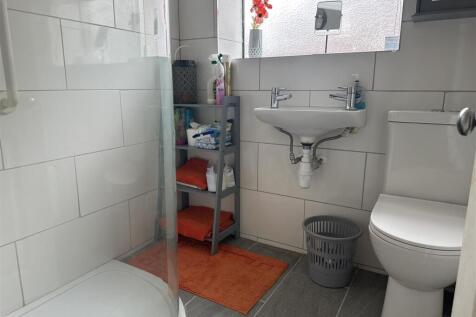 Family Shower Room