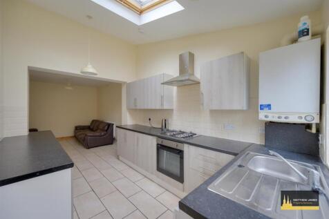 Kitchen/ Dining