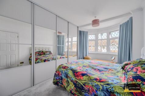 32 Omar Road-17.jpg