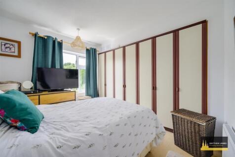 32 Omar Road-16.jpg
