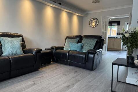 Lounge Dining Room