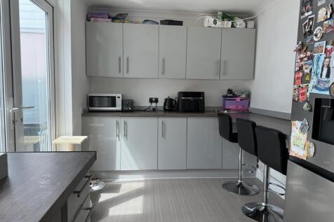 Open Plan KItchen Dining Room