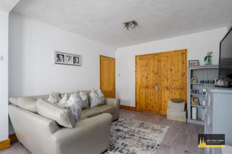 Family / Dining Room