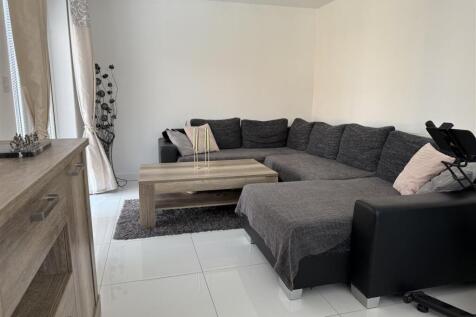Lounge Dining Room